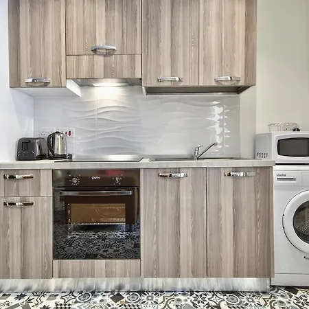 Central Two Bedroom *